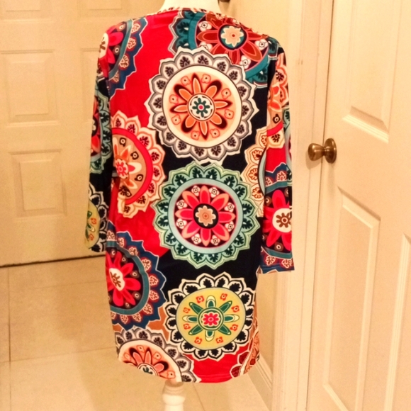 Vibrant tunic blouse ๐ NWOT - Picture 4 of 5